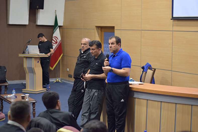 گزارش تصویری از دوره توجیهی نیم فصل داوران لیگ برتر فوتبال