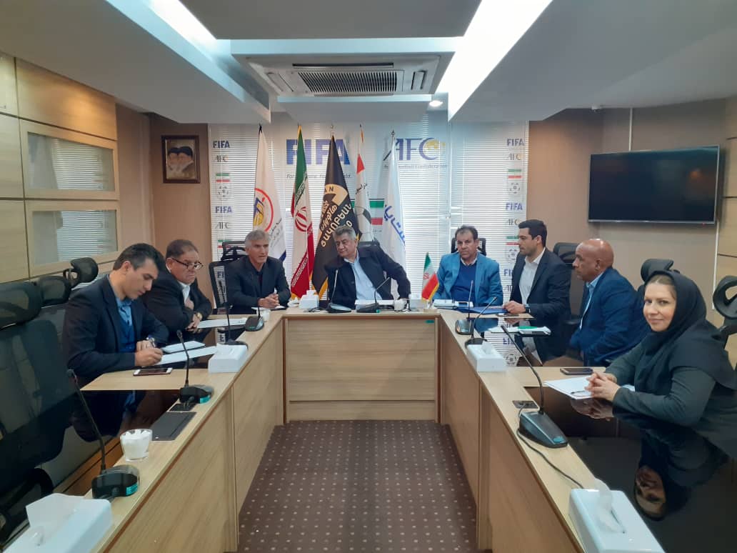 جلسه معارفه رئیس کمیته داوران فدراسیون فوتبال برگزار شد