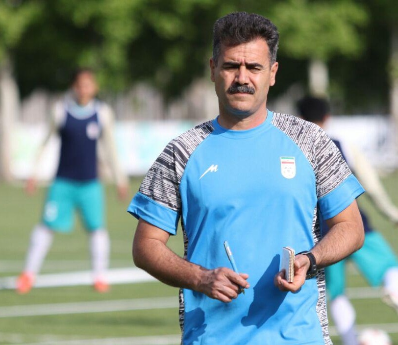 برای انتخاب نفرات بیش از 1000 بازیکن را ارزیابی کردیم