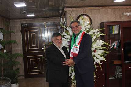 مدیرعامل ارم سبز، سفیر فرهنگی تیم های ملی فوتبال