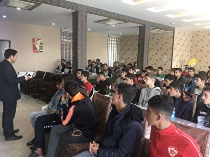 معینی:شما، آینده فوتبال ایران را می سازید
