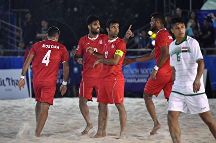 ملی‌پوشان فوتبال ساحلی ایران سه امتیاز نخست را کسب کردند