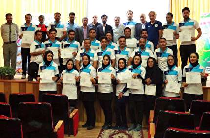 برگزاری دوره مربیگری پیشرفته فوتبال پایه در خراسان جنوبی