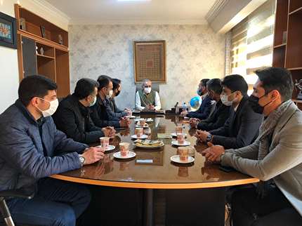نشست صمیمی جمعی از داوران با سرپرست و دبیرکل فدراسیون