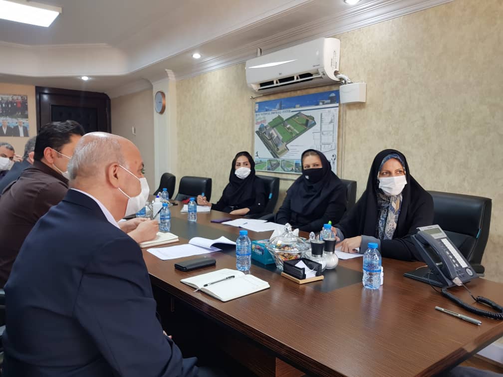 بررسی برنامه های تیم های ملی فوتبال و فوتسال بانوان با حضور دبیرکل