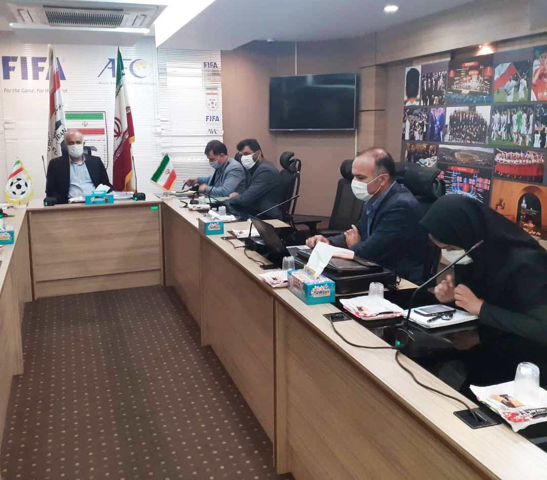 برگزاری نشست حقوقی با حضور دبیرکل فدراسیون
