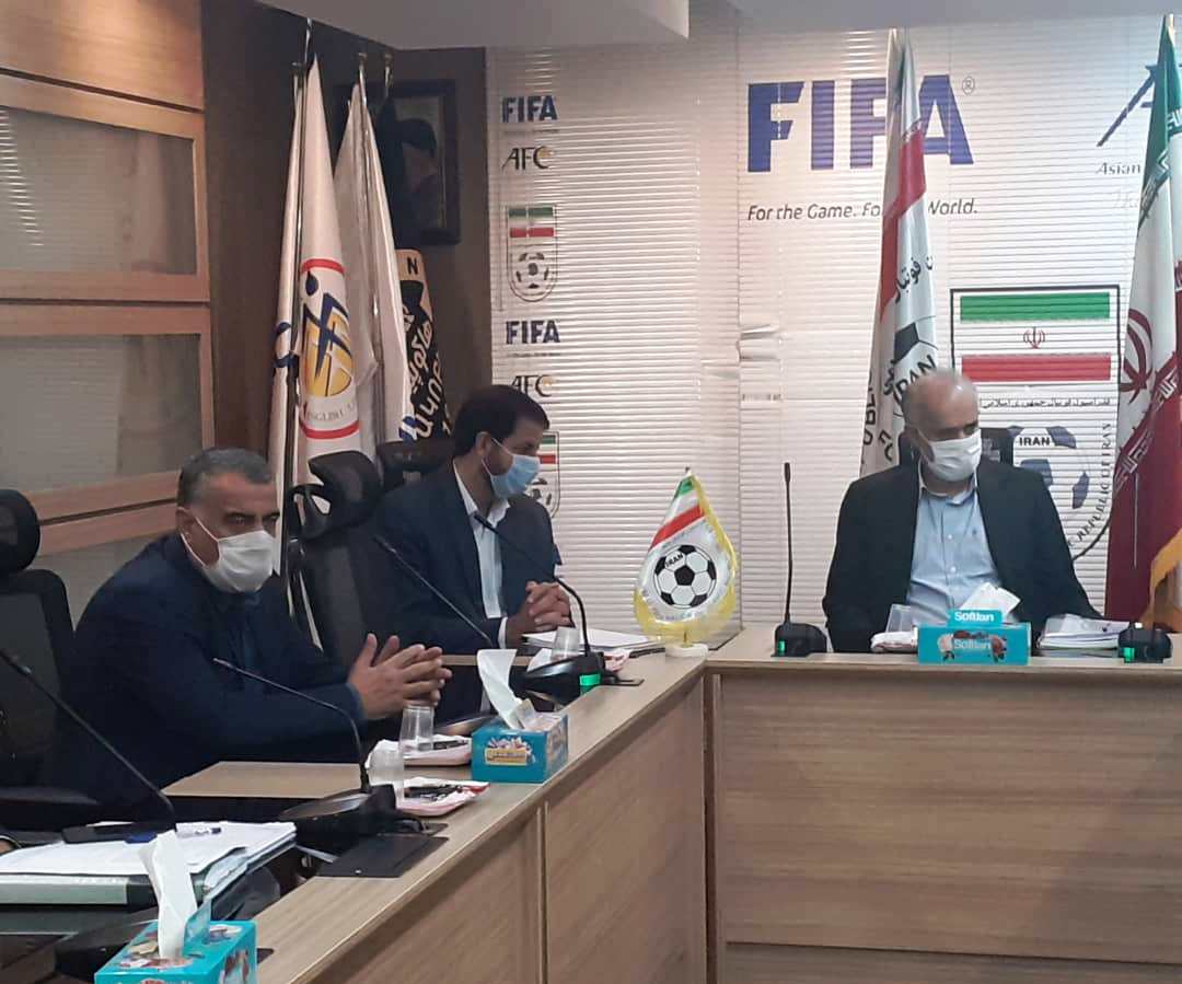 برگزاری نشست حقوقی با حضور دبیرکل فدراسیون