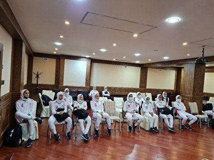 برگزاری نشست فنی بازیکنان و کادر فنی