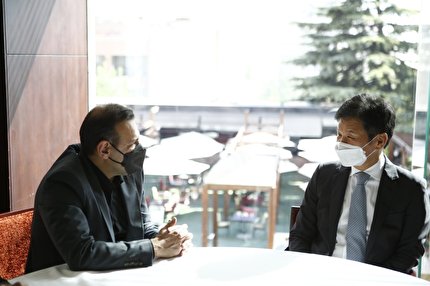 عقد تفاهم نامه و همکاری در جهت توسعه فوتسال و فوتبال بانوان