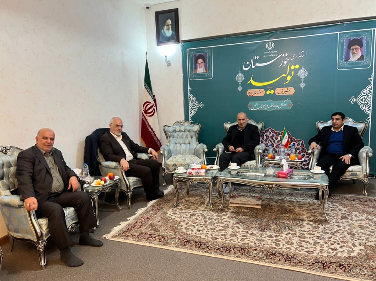جلسه دو ساعته رییس فدراسیون در استانداری خوزستان جلسه دو ساعته رییس فدراسیون در استانداری خوزستان