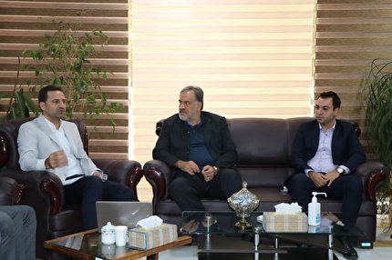 برگزاری نشست مسئولین فدراسیون فوتبال با مدیرعامل ورزشگاه آزادی
