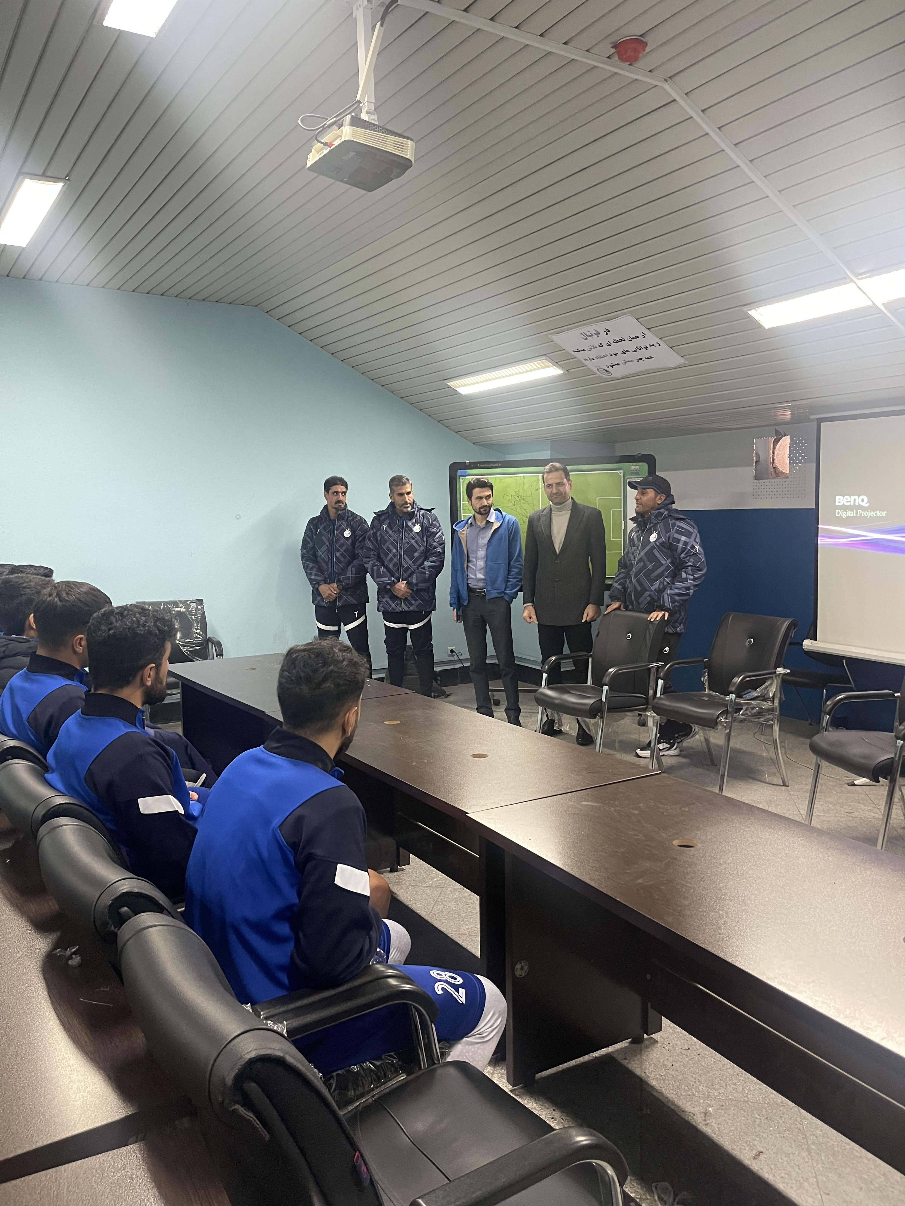 بازدید زارعی از آکادمی باشگاه استقلال ایران بازدید زارعی از آکادمی باشگاه استقلال ایران