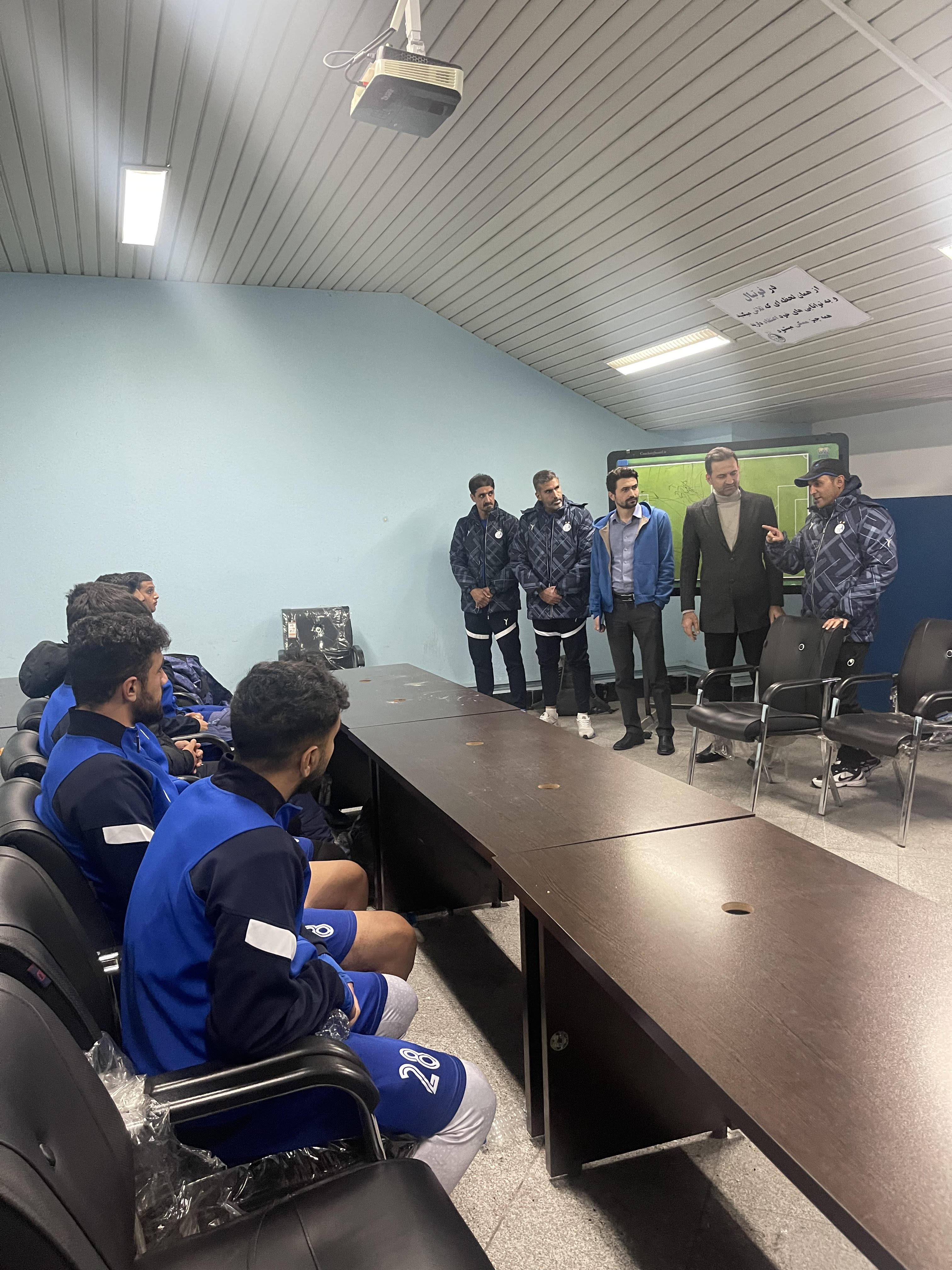 بازدید زارعی از آکادمی باشگاه استقلال ایران بازدید زارعی از آکادمی باشگاه استقلال ایران