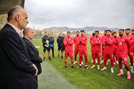 تصاویر معارفه سرمربی و تمرین تیم ملی با حضور رییس فدراسیون فوتبال