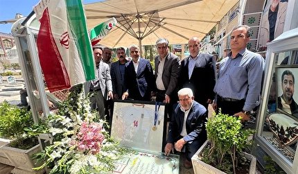 اهدای مدال طلای مسابقات قهرمانی فوتبال ساحلی آسیا به موزه‌ی شهید سلیمانی‌
