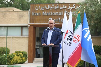 تاج: وجود متبرک این پرچم باعث آرامش، افتخار و موفقیت فوتبال خواهد بود