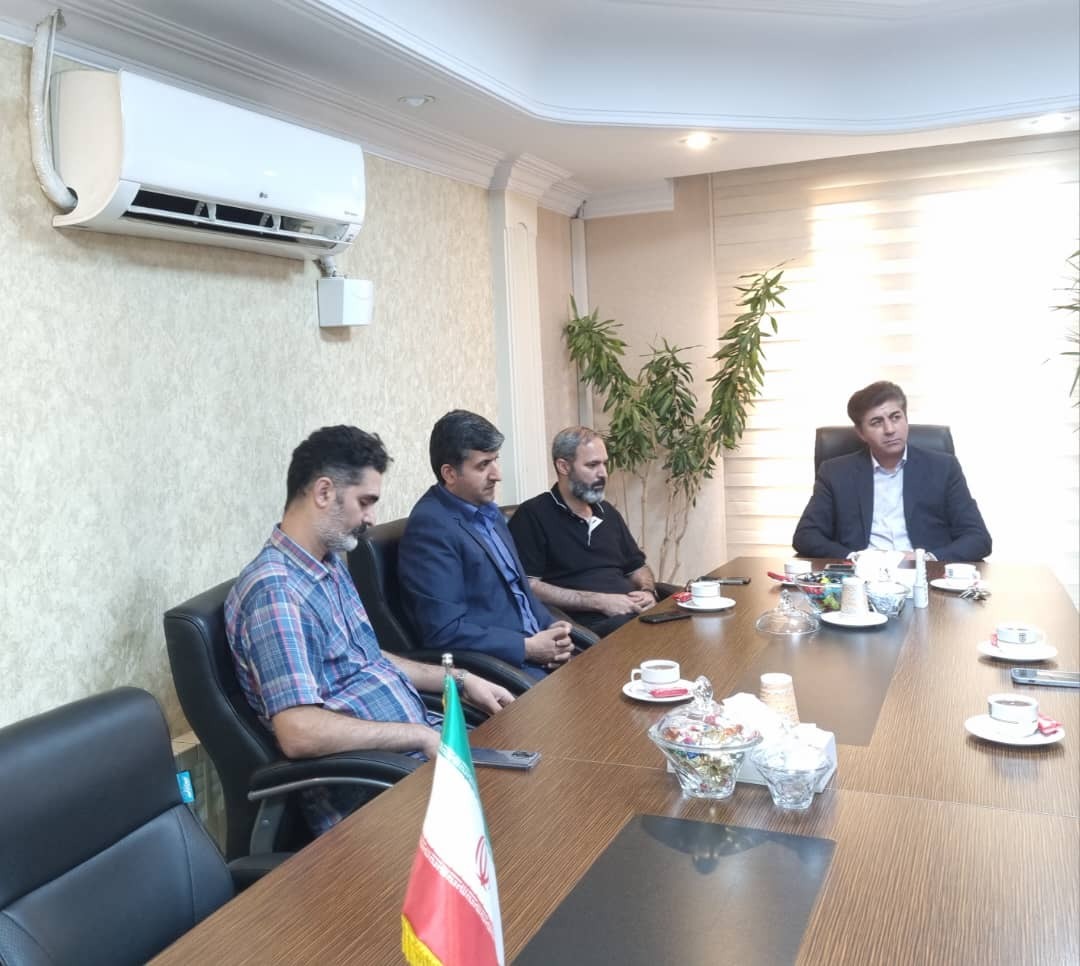 نشست صمیمانه دبیر کل با مسئولان IT فدراسیون و سازمان لیگ فوتبال برگزار شد