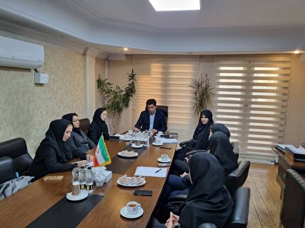 بررسی وضعیت فوتبال و فوتسال بانوان با حضور دبیرکل و سرپرست نایب رییسی بانوان