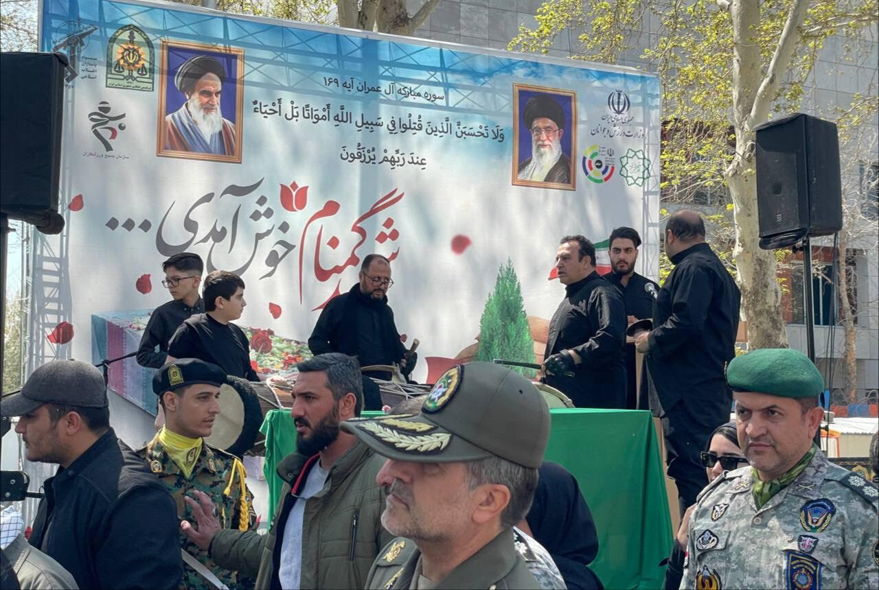 مشارکت فدراسیون فوتبال در مراسم تدفین پیکر شهید گمنام مشارکت فدراسیون فوتبال در مراسم تدفین پیکر شهید گمنام