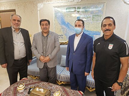 نشست سرمربی و مدیر تیم ملی نوجوانان با سفیر ایران در قطر
