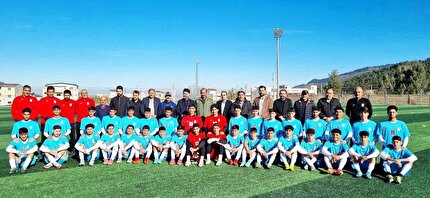 حضور رئیس هیات گلستان و مسئولان شهری در جمع شاگردان چمنیان