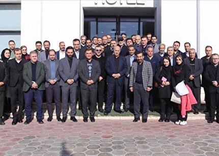 برگزاري نشست هم اندیشی تدوین آئین نامه شفافیت، انضباط و ثبات با حضور رئیس فدراسیون فوتبال