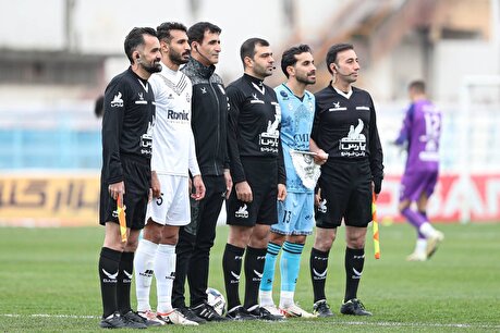 گزارش تصویری/ دیدار تیم‌های ملوان بندرانزلی و چادر ملو اردکان