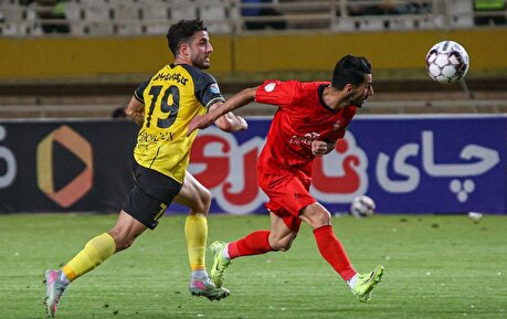 گزارش تصویری از دیدار تیم‌های سپاهان و تراکتور