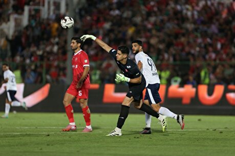 گزارش تصویری از دیدار تیم‌های پرسپولیس و ملوان