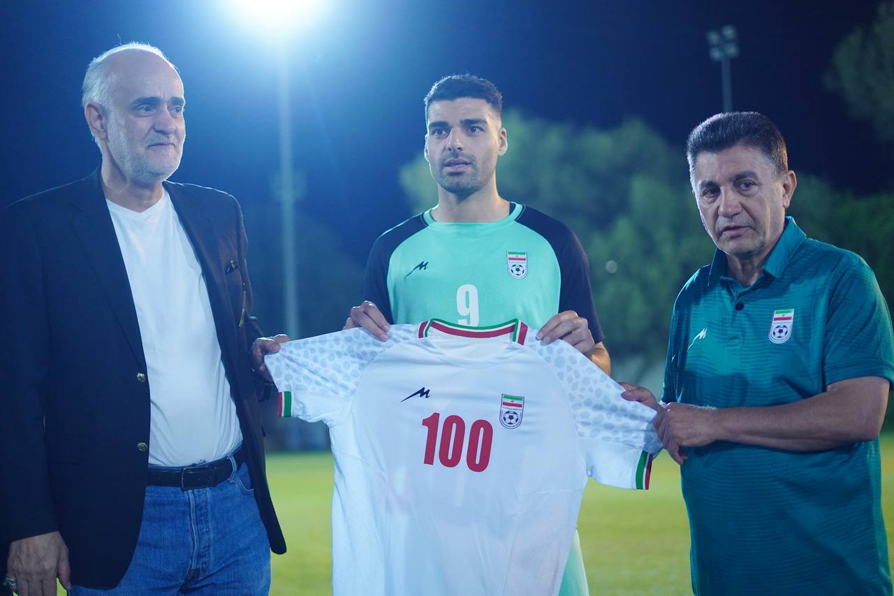 پیراهن «یکصد» بر تن طارمی