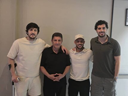 دیدار سرمربی تیم ملی با سه لژیونر حاضر در امارات