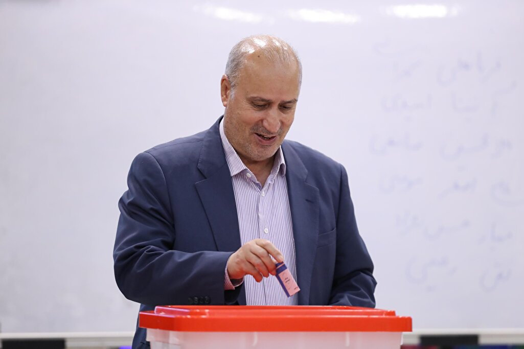 فوتبال مازندران نیازمند کنسرسیوم حمایتی است / اعتماد قاطع به خلردی مسئولیت او را سنگین‌تر می‌کند